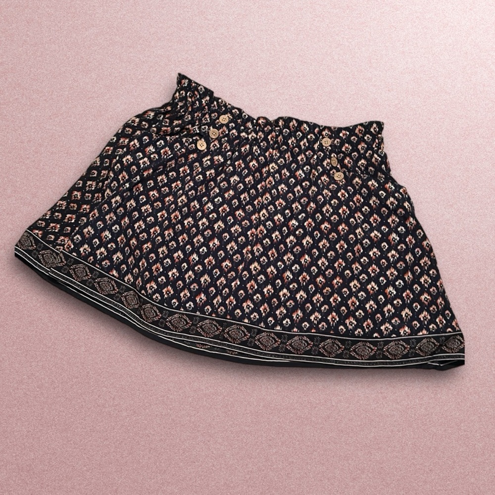 New! Maurices Pattern Flowy Skirt